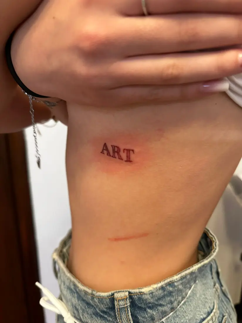 ART Serif Lettering pe Coaste