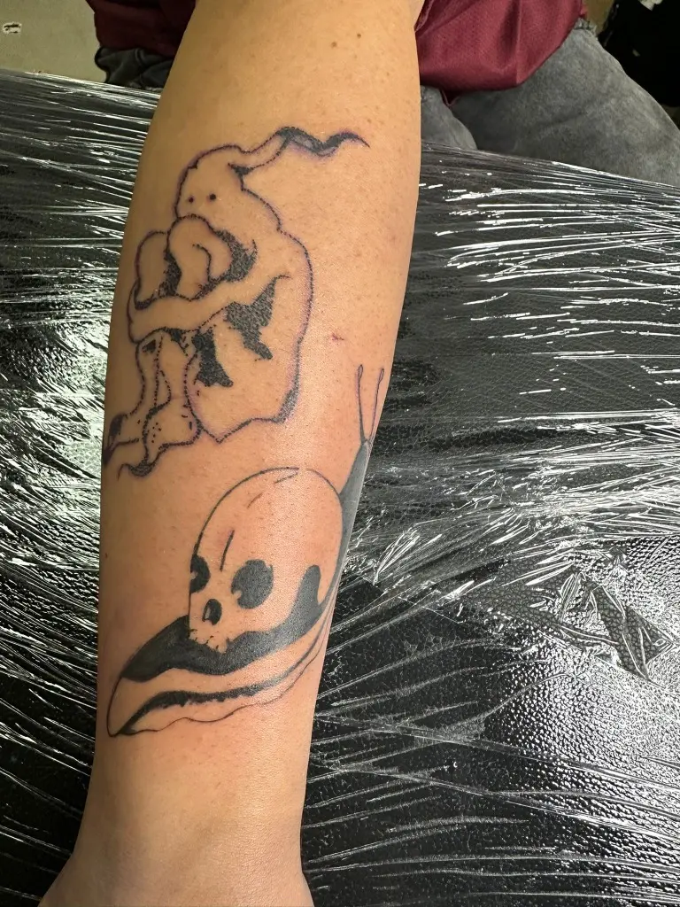 Melc Craniu & Fantomă Blackwork